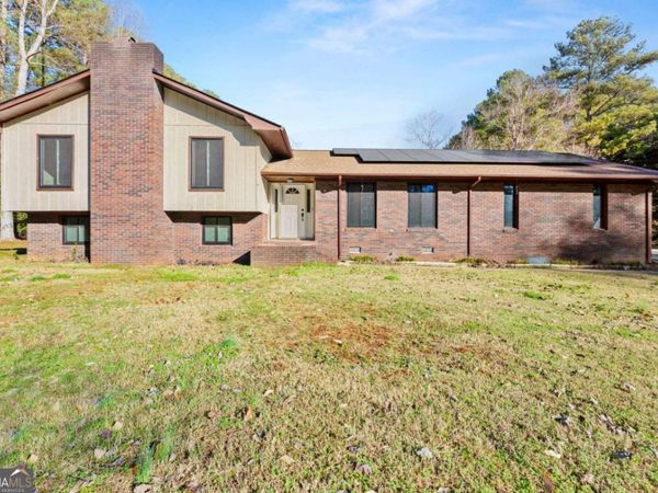 588 Estatohe Circle, Toccoa, GA 30577