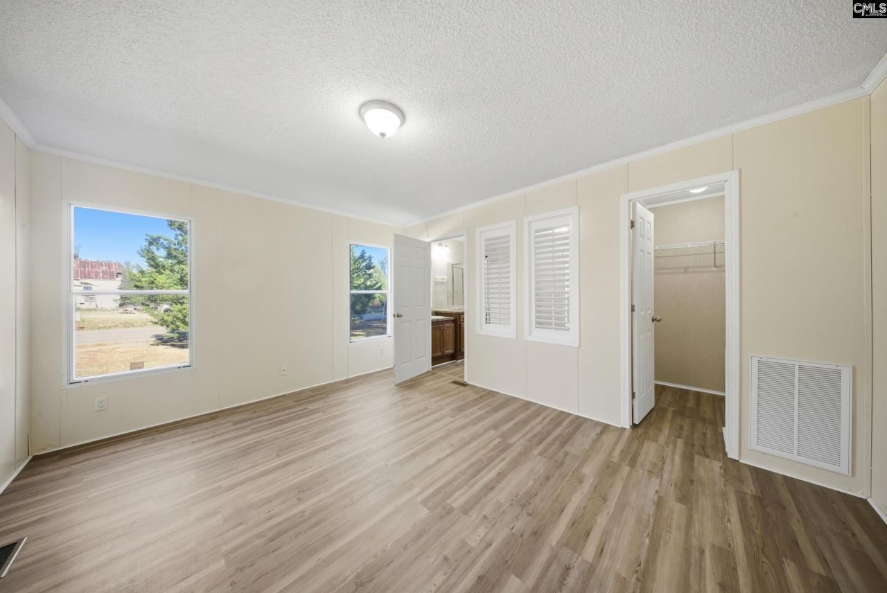 395 Long Cane Road  Photo 14