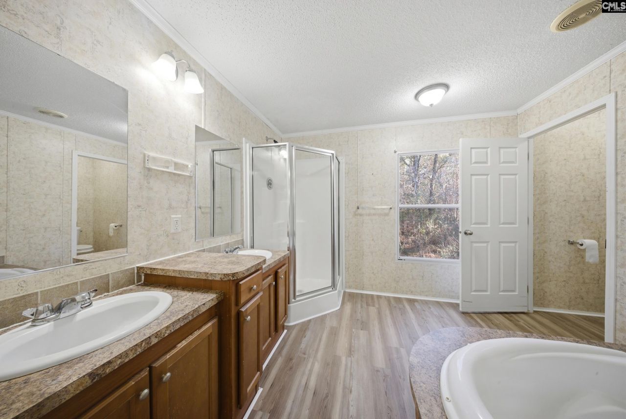 395 Long Cane Road  Photo 16