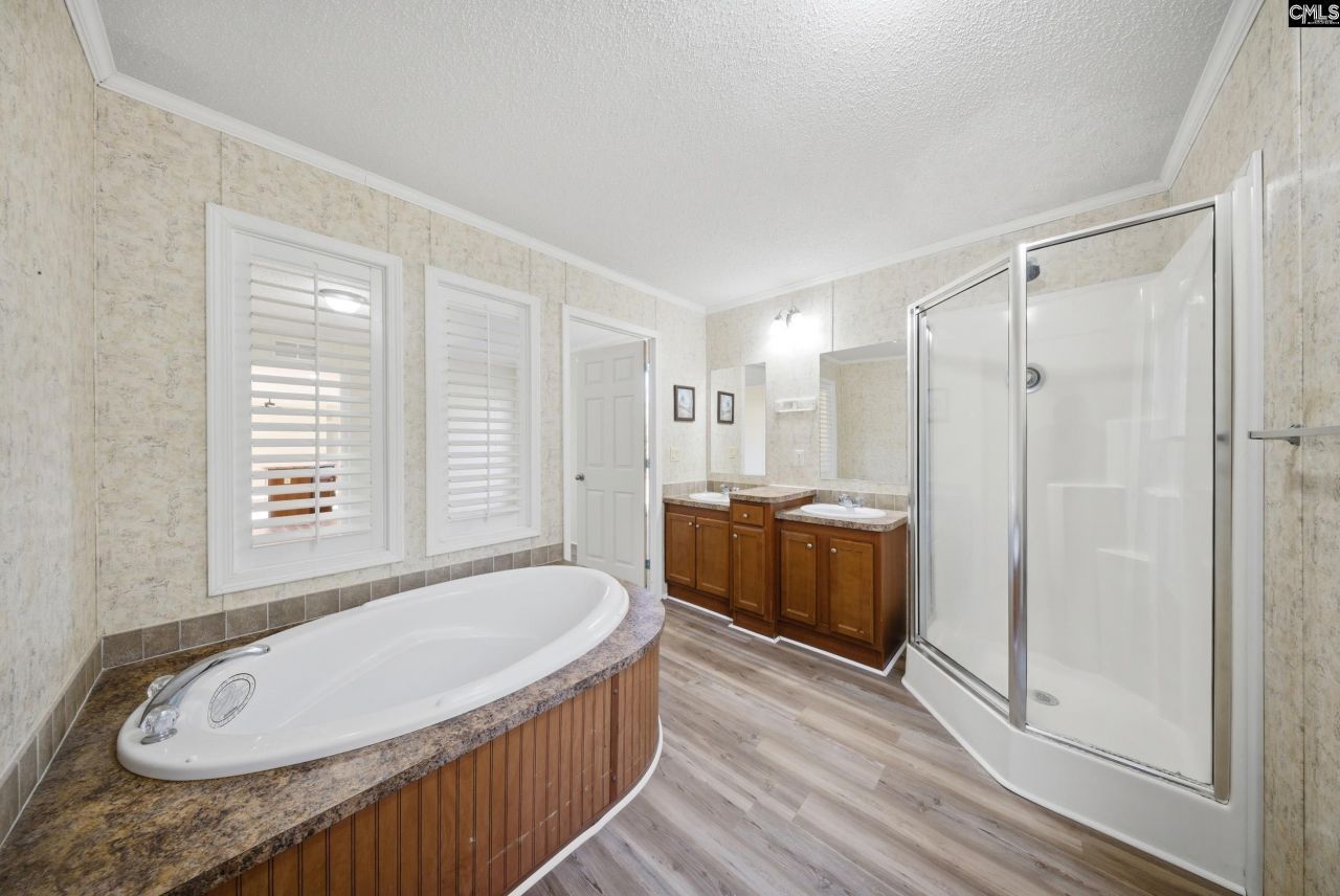 395 Long Cane Road  Photo 17