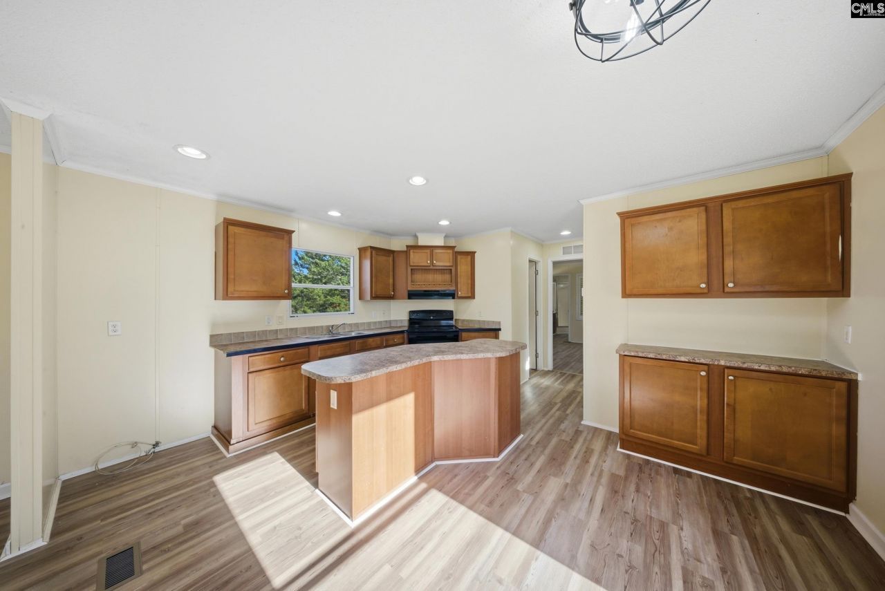 395 Long Cane Road  Photo 9