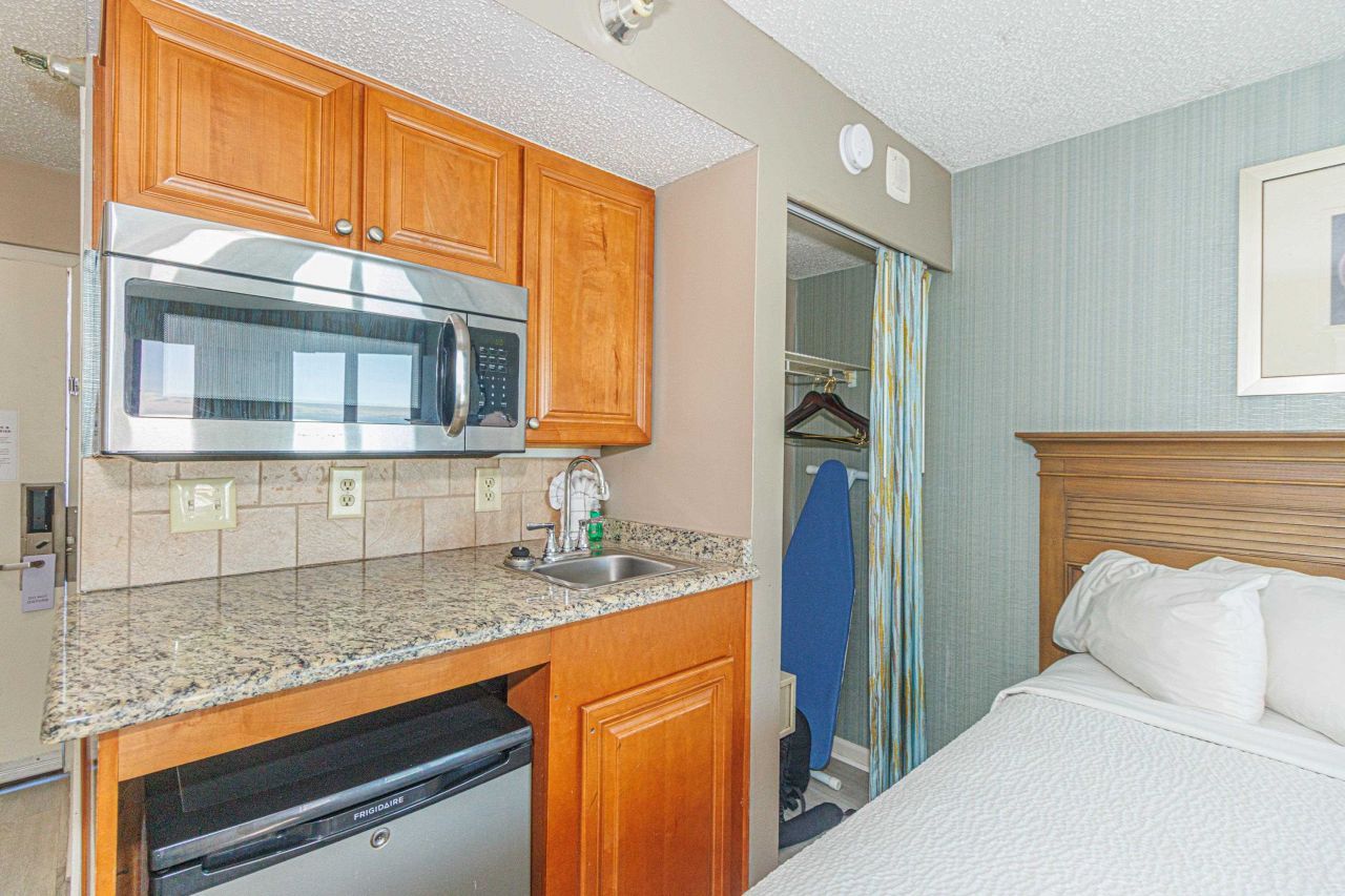 2701 N Ocean Blvd. Photo 29