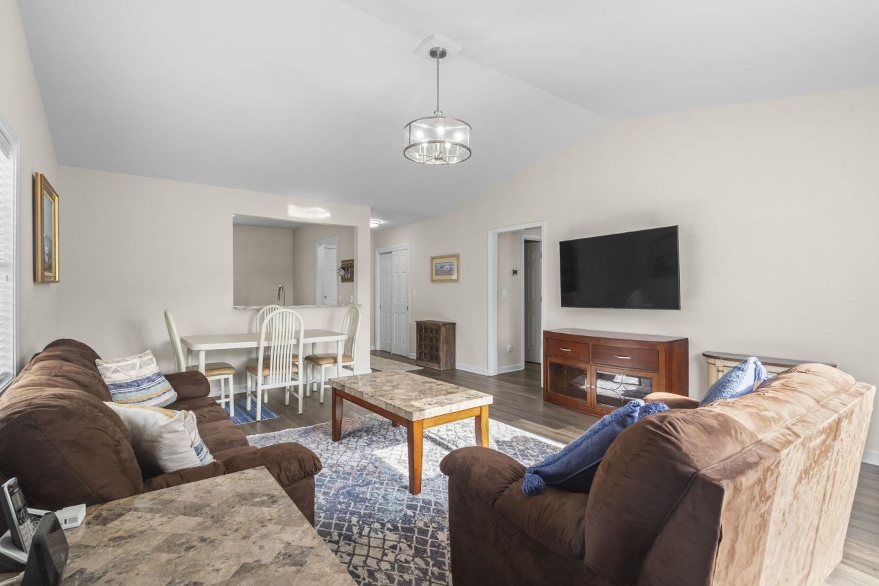 6667 East Sweetbriar Trail Photo 14