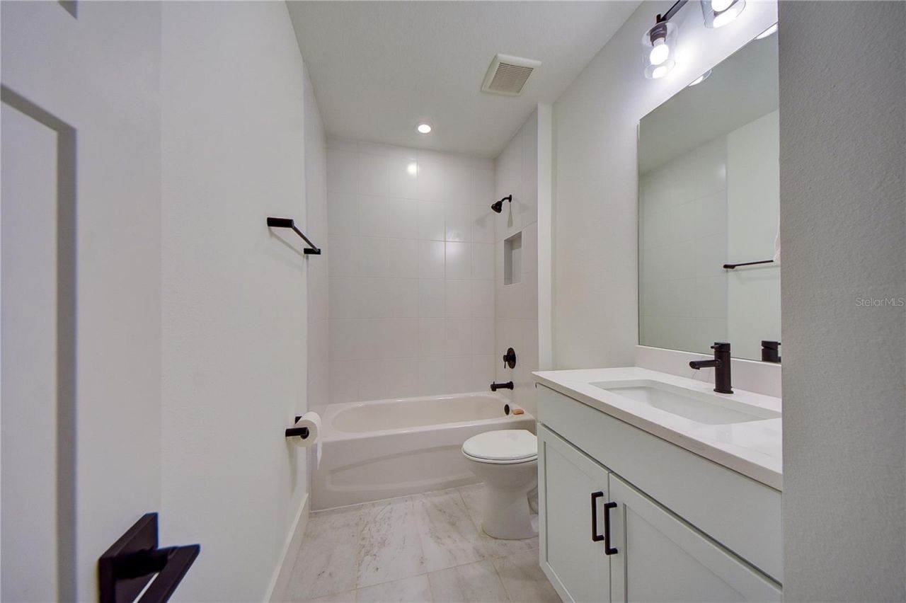 323 15th Street N, Saint Petersburg, FL 33705 Photo