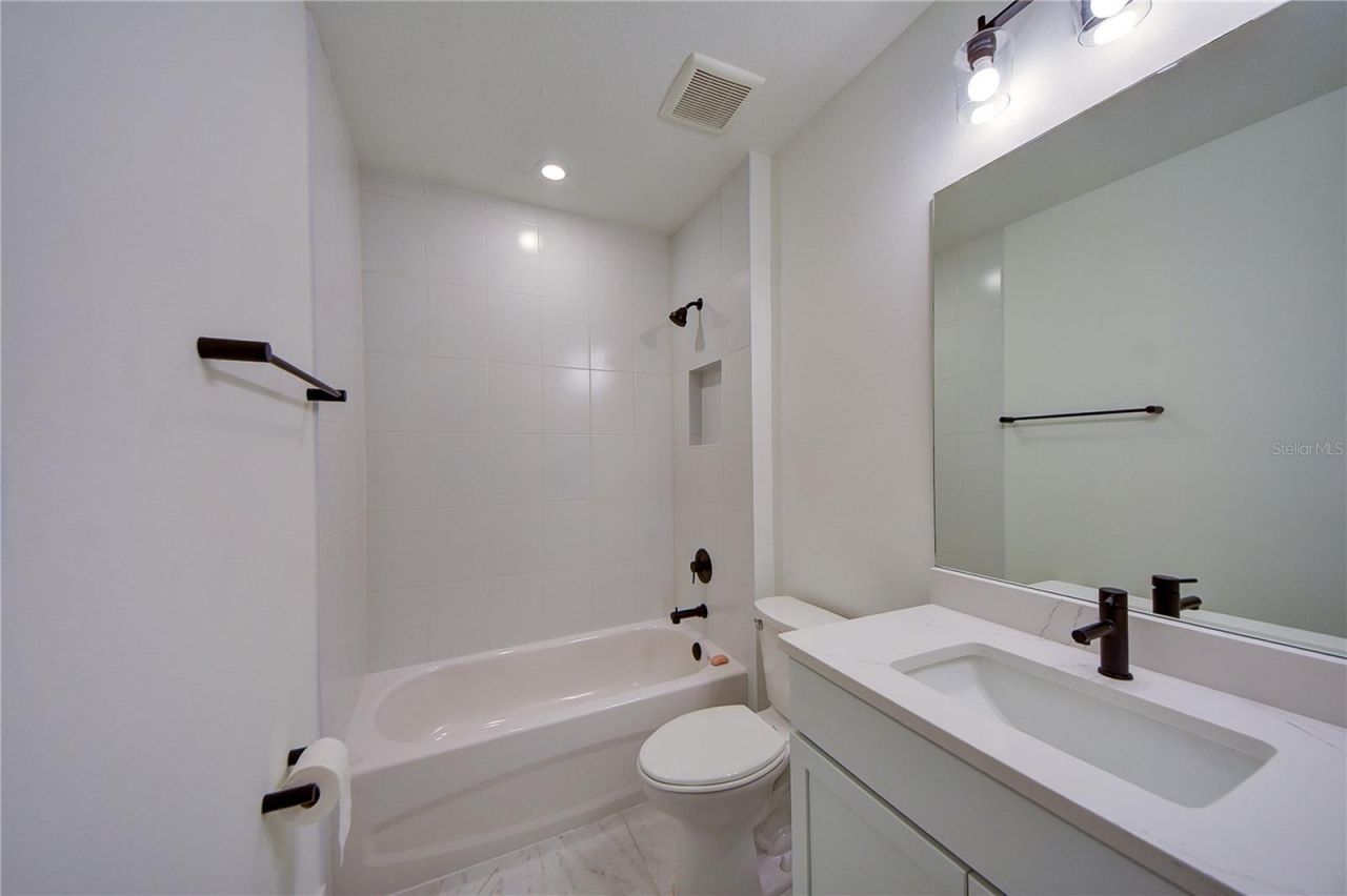 323 15th Street N, Saint Petersburg, FL 33705 Photo