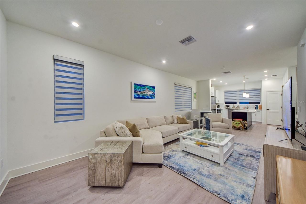 323 15th Street N, Saint Petersburg, FL 33705 Photo