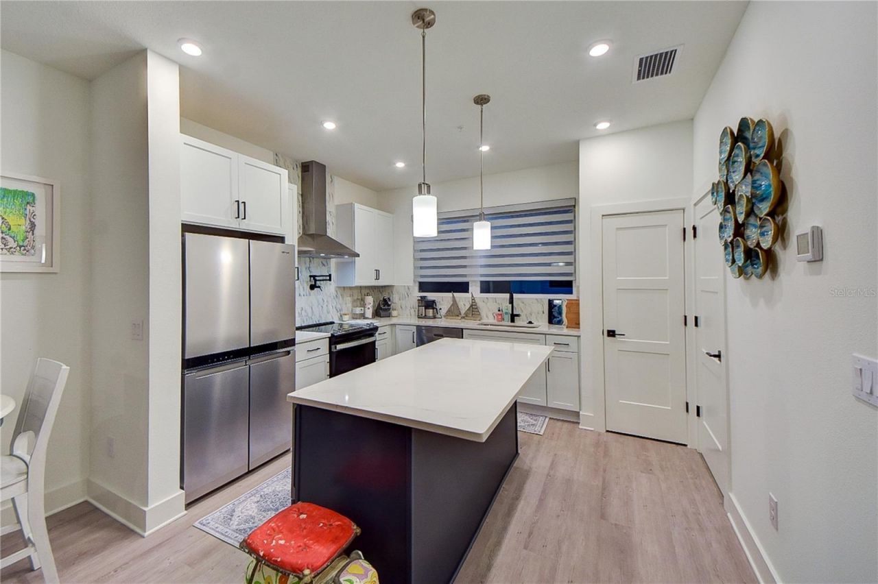 323 15th Street N, Saint Petersburg, FL 33705 Photo