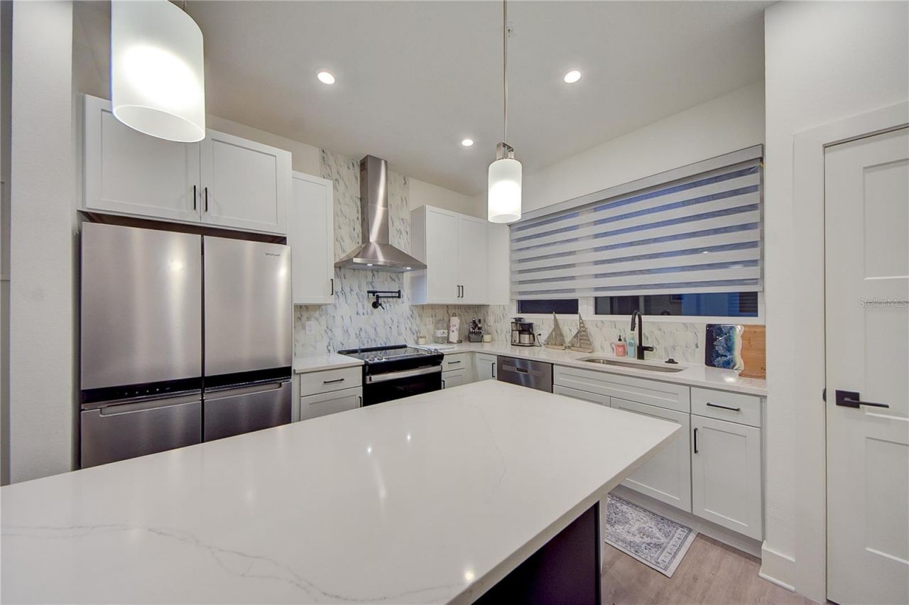 323 15th Street N, Saint Petersburg, FL 33705 Photo