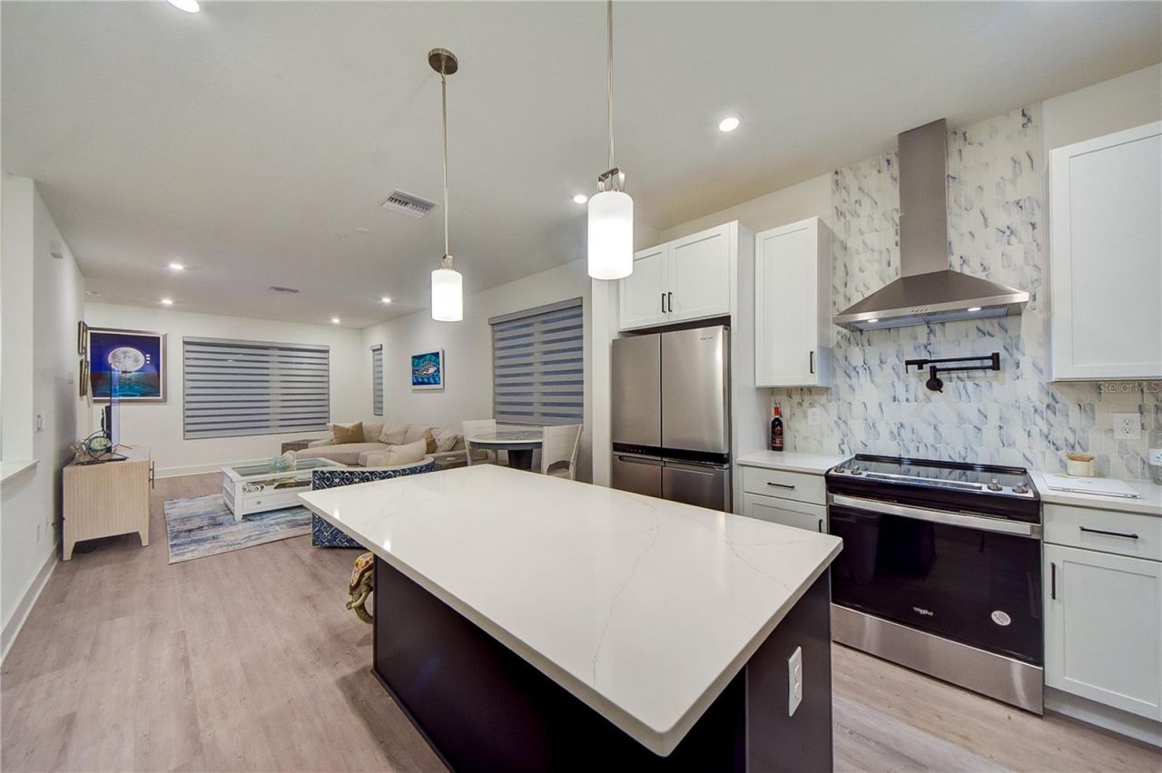 323 15th Street N, Saint Petersburg, FL 33705 Photo