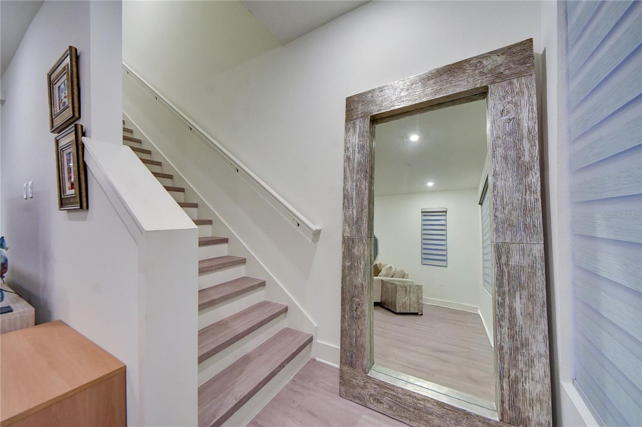 323 15th Street N, Saint Petersburg, FL 33705 Photo