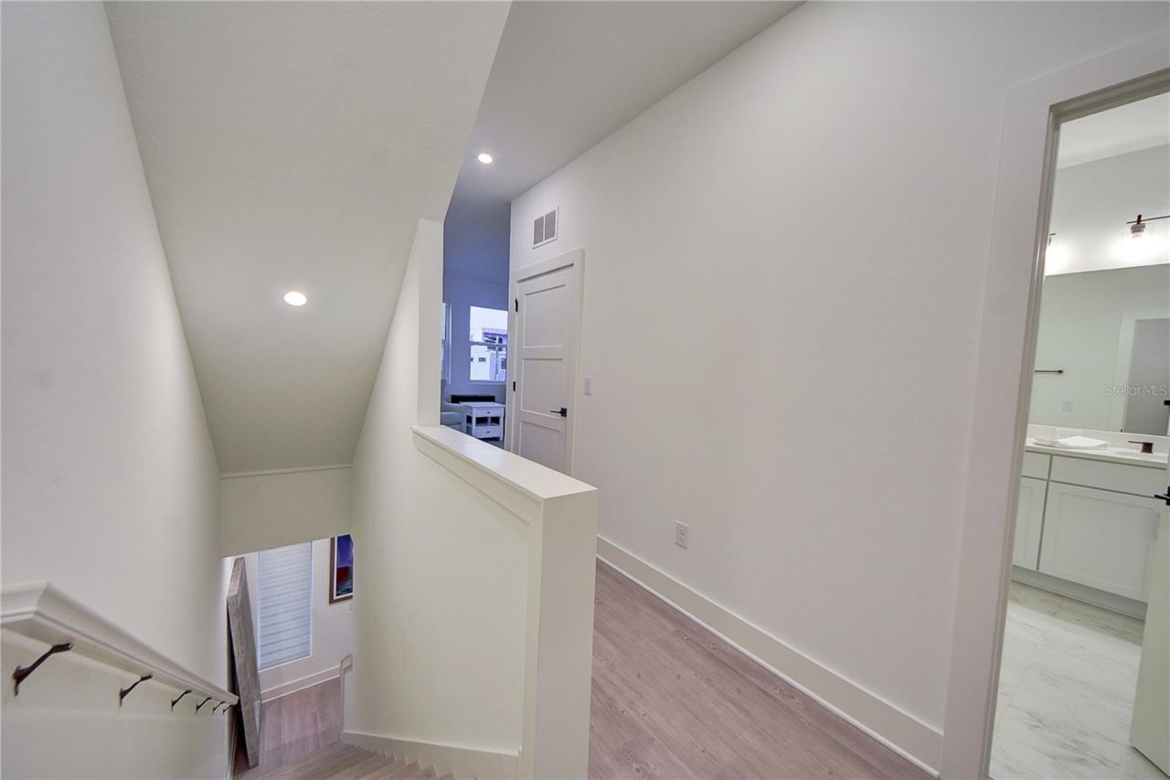 323 15th Street N, Saint Petersburg, FL 33705 Photo