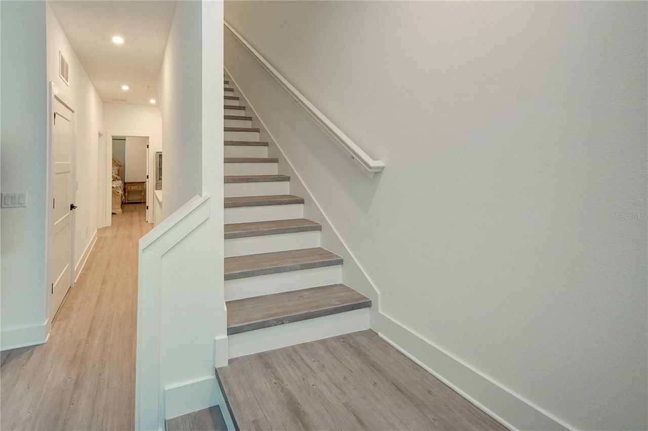 323 15th Street N, Saint Petersburg, FL 33705 Photo