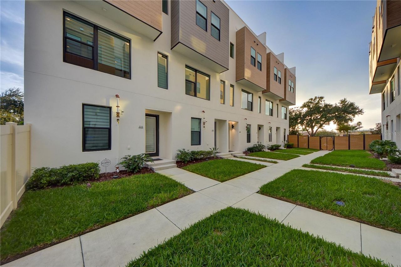 323 15th Street N, Saint Petersburg, FL 33705 Photo