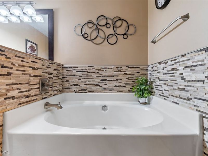 233 Tanglewood Drive, Dalton, OH 44618 Photo 22