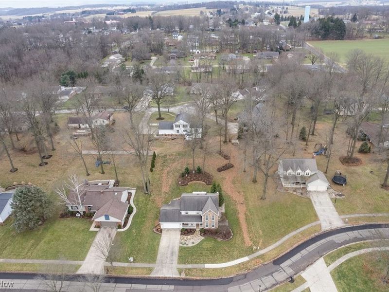 233 Tanglewood Drive, Dalton, OH 44618 Photo 3