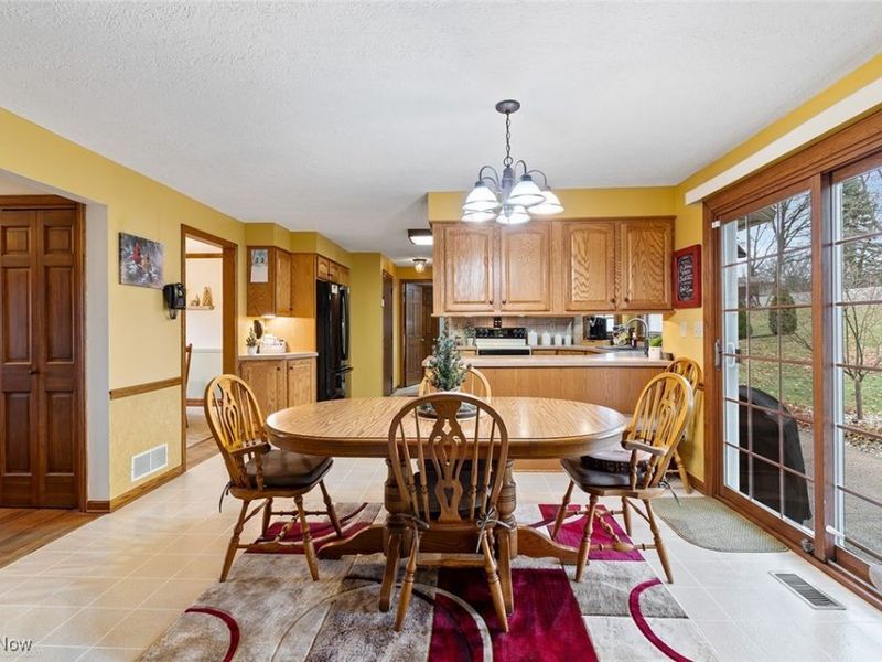 233 Tanglewood Drive, Dalton, OH 44618 Photo 7