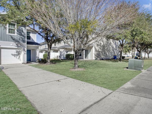 1892 BISCAYNE BAY Circle, Jacksonville, FL 32218