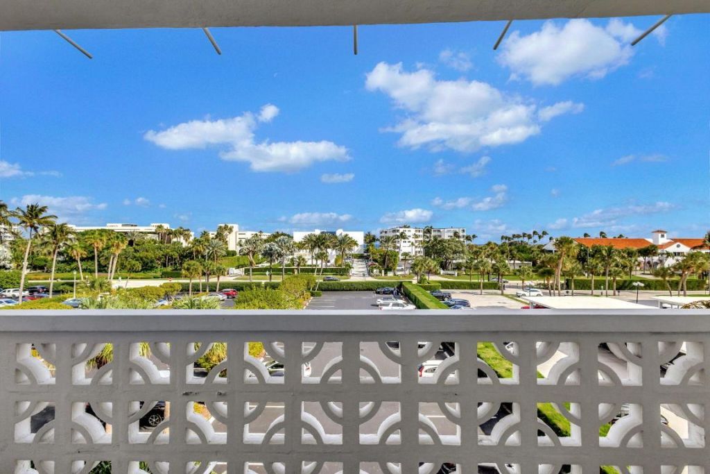 2840 S Ocean Boulevard, Unit 413, Palm Beach, FL 33480 Photo