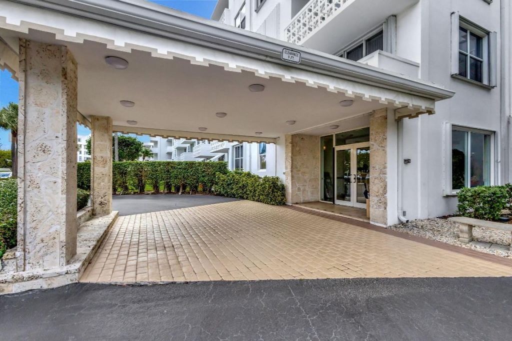 2840 S Ocean Boulevard, Unit 413, Palm Beach, FL 33480 Photo