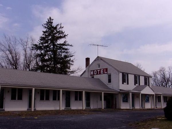 6825 VALLEY PIKE, MIDDLETOWN, VA 22645