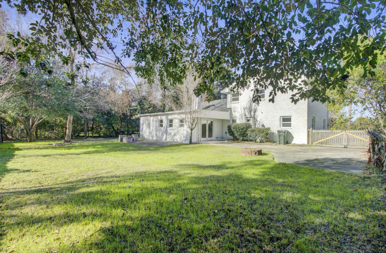 1223 Charlestowne Drive Photo 53