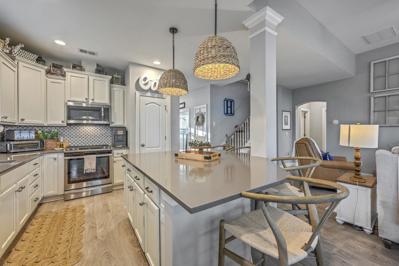 7415 Mercedes Way Photo 13