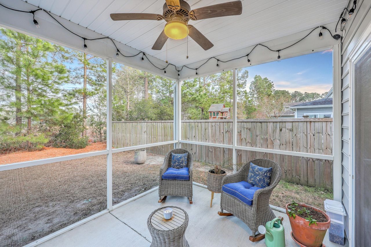 7415 Mercedes Way Photo 16