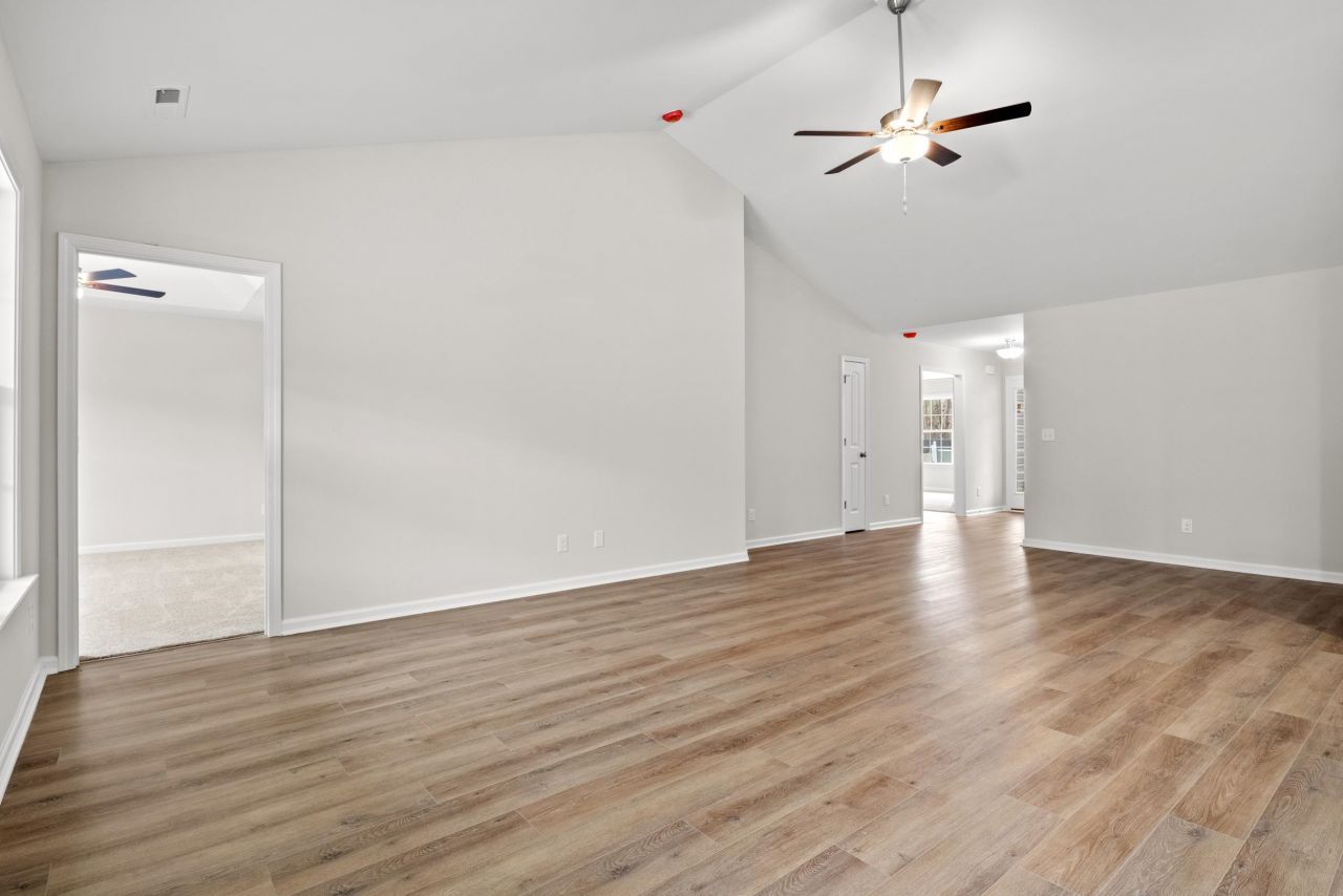 227 Stillbrook Dr. Photo 7