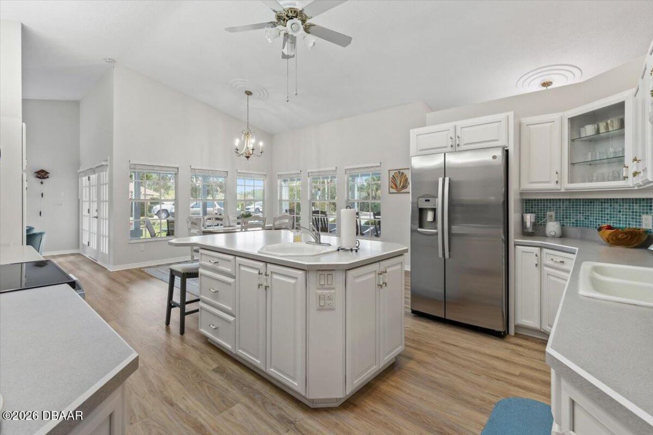 132 Sea Street, New Smyrna Beach, FL 32168 Photo