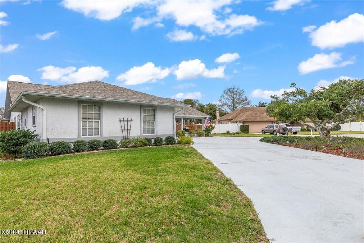 132 Sea Street, New Smyrna Beach, FL 32168 Photo