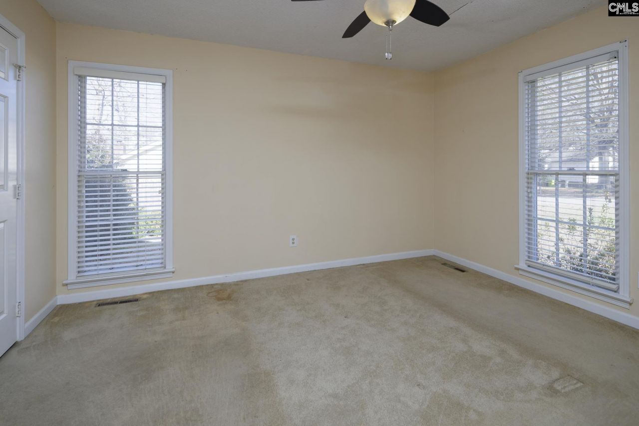 706 Chadford Road Photo 17