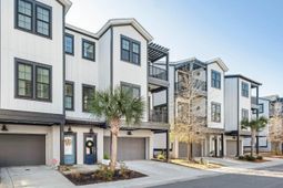 1213 Gatch Court photo 4