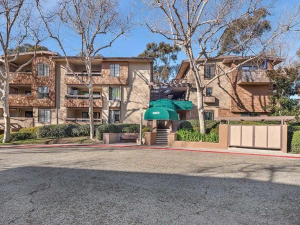 8860 Villa La Jolla Drive, Unit 217, La Jolla, CA 92037