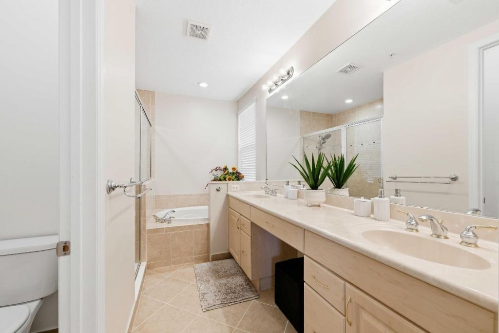 11850 Valencia Gardens Avenue, Palm Beach Gardens, FL 33410 Photo