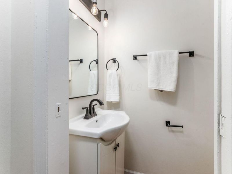 4871 Berryhill Court, Columbus, OH 43230 Photo 19