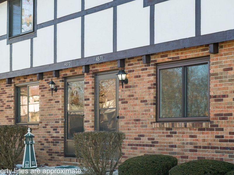 4871 Berryhill Court, Columbus, OH 43230 Photo 4