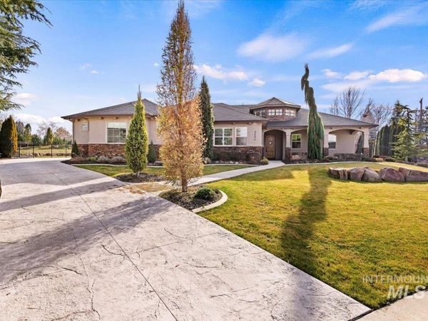 3494 S Sugar Loaf Pl, Eagle, ID 83616