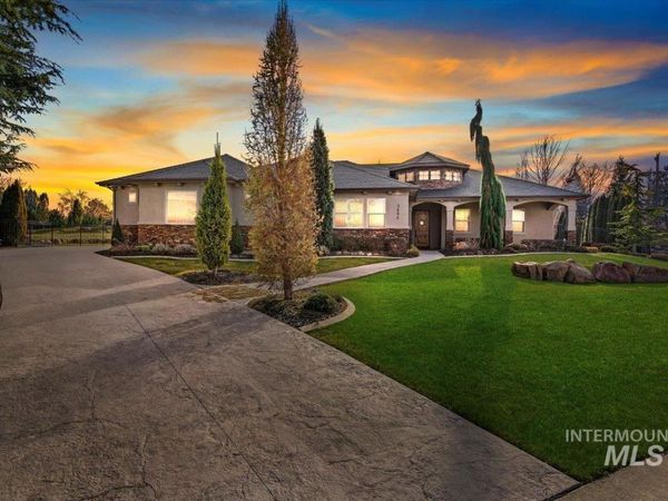 3494 S Sugar Loaf Pl, Eagle, ID 83616