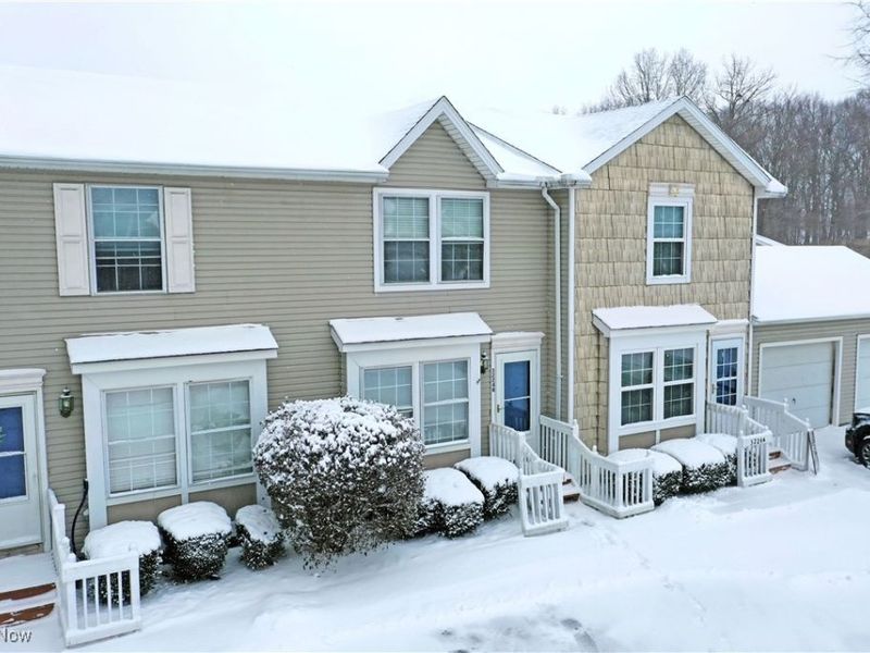 3224 Woodland Trail, Unit B, Cortland, OH 44410 Photo 1