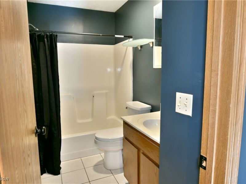 3224 Woodland Trail, Unit B, Cortland, OH 44410 Photo 22