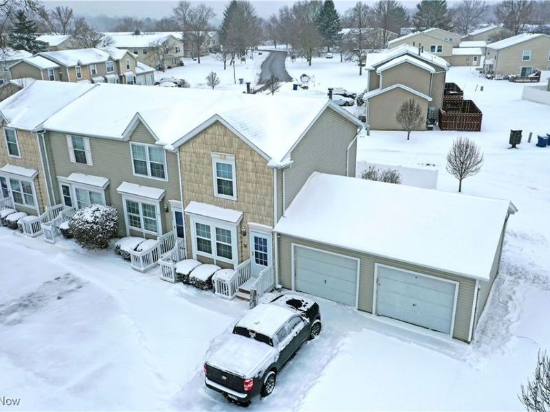 3224 Woodland Trail, Unit B, Cortland, OH 44410 Photo 3