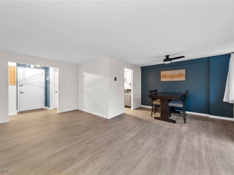 12900 Lake Avenue, Unit 216, Lakewood, OH 44107 Photo 2