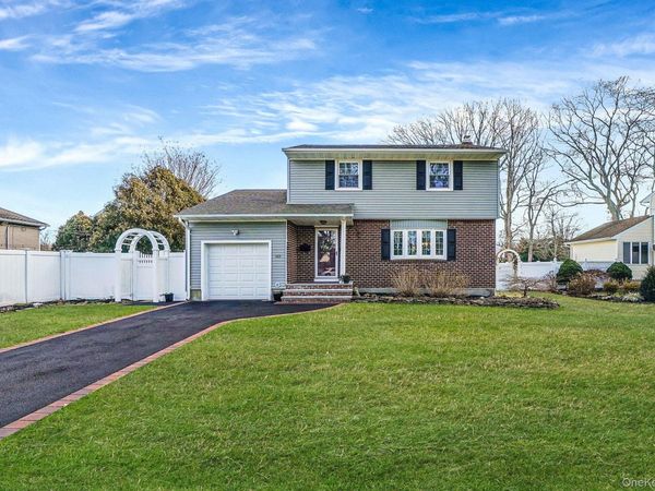 263 Keswick Drive, East Islip, NY 11730