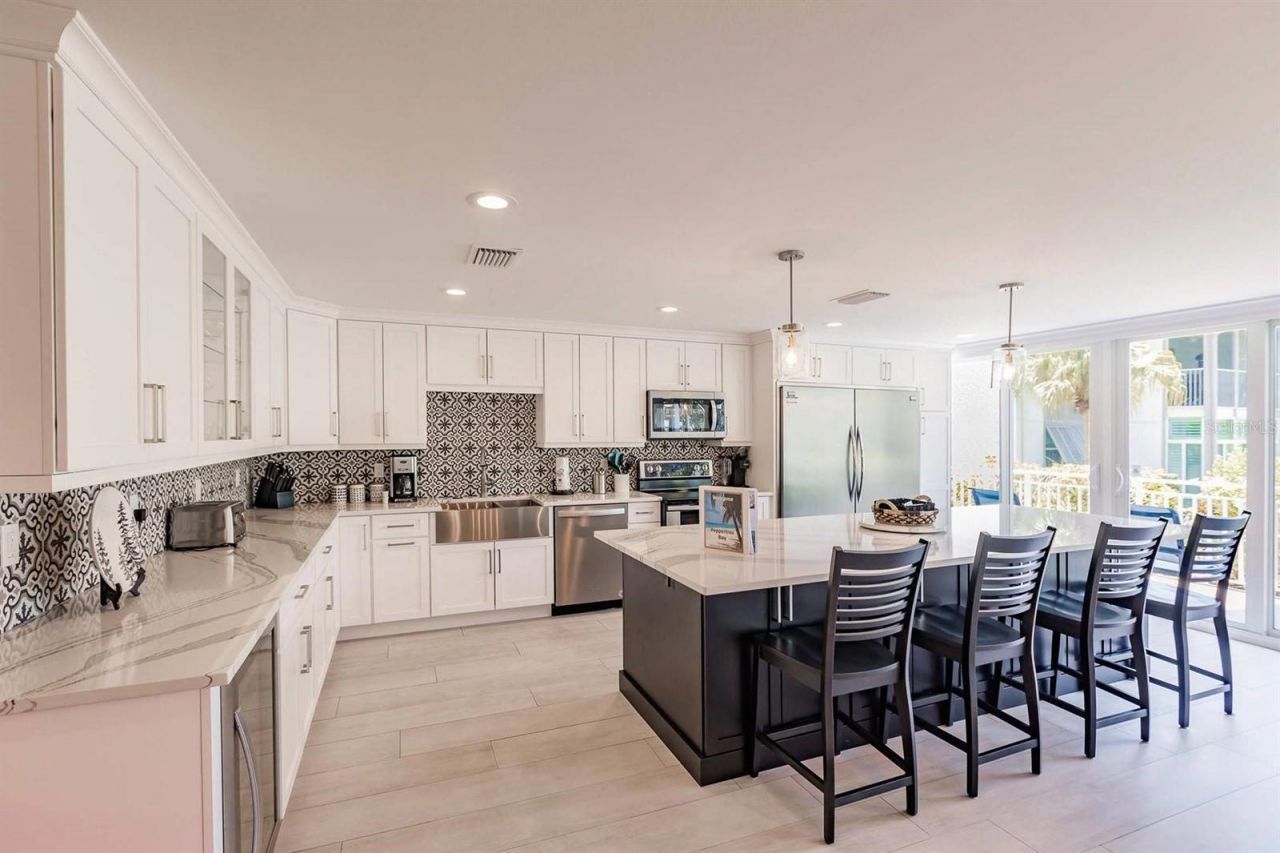 1125 W Peppertree Drive, Unit 102, Sarasota, FL 34242 Photo