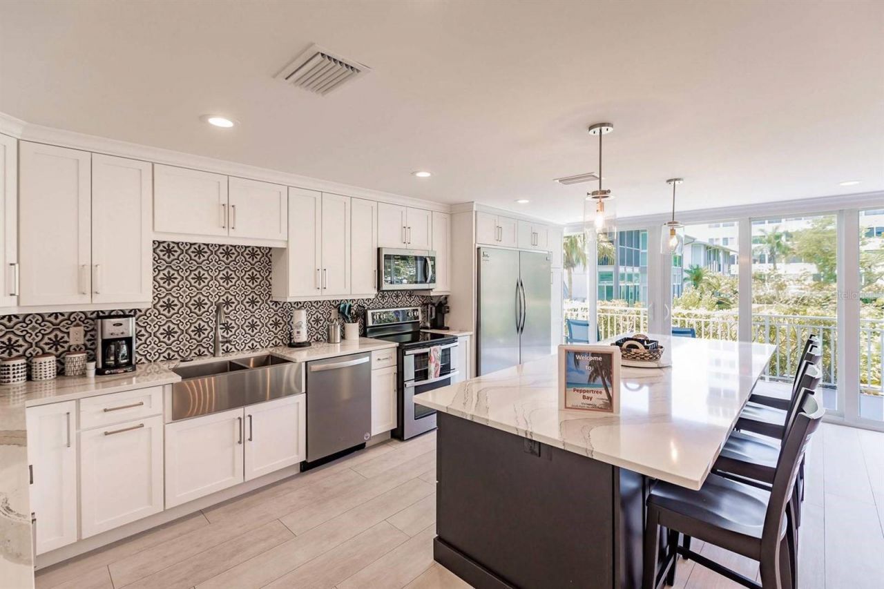 1125 W Peppertree Drive, Unit 102, Sarasota, FL 34242 Photo