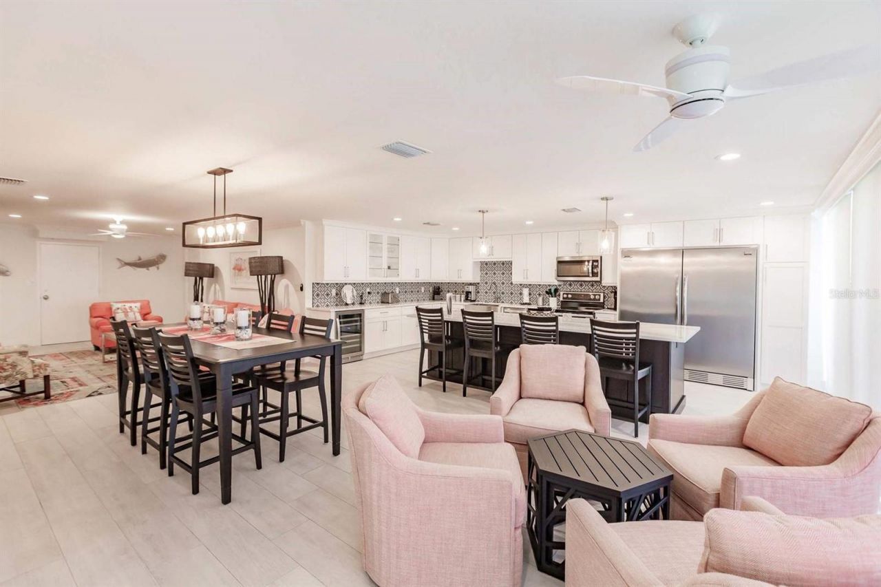 1125 W Peppertree Drive, Unit 102, Sarasota, FL 34242 Photo