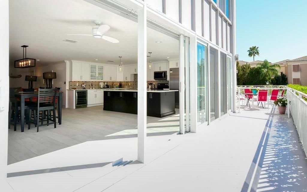 1125 W Peppertree Drive, Unit 102, Sarasota, FL 34242 Photo