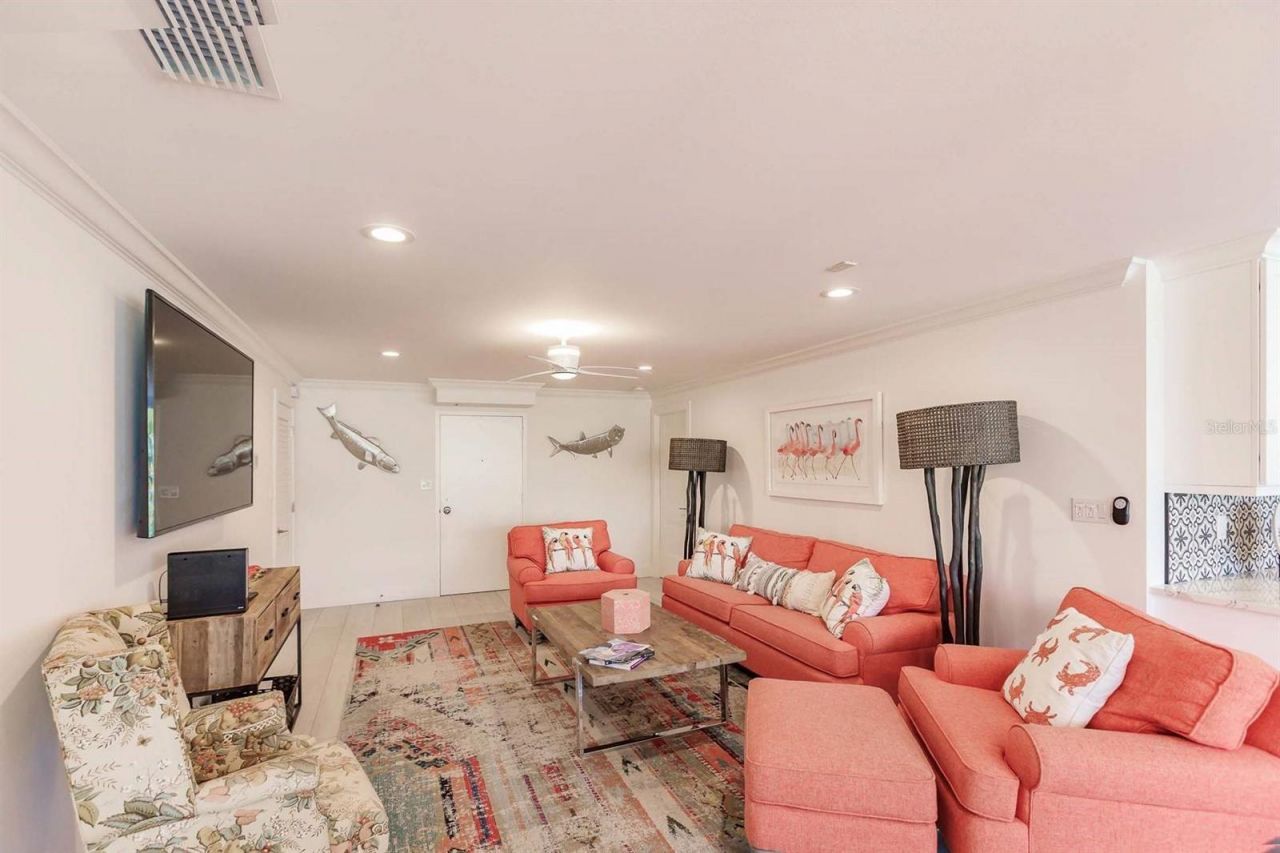 1125 W Peppertree Drive, Unit 102, Sarasota, FL 34242 Photo