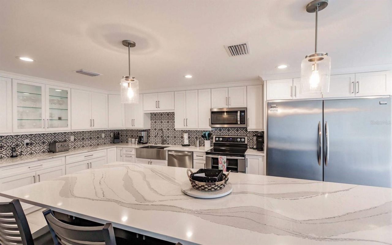 1125 W Peppertree Drive, Unit 102, Sarasota, FL 34242 Photo