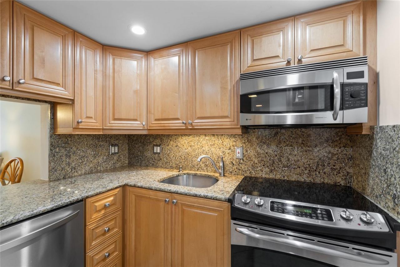 4310 Falmouth Drive, Unit 304, Longboat Key, FL 34228 Photo